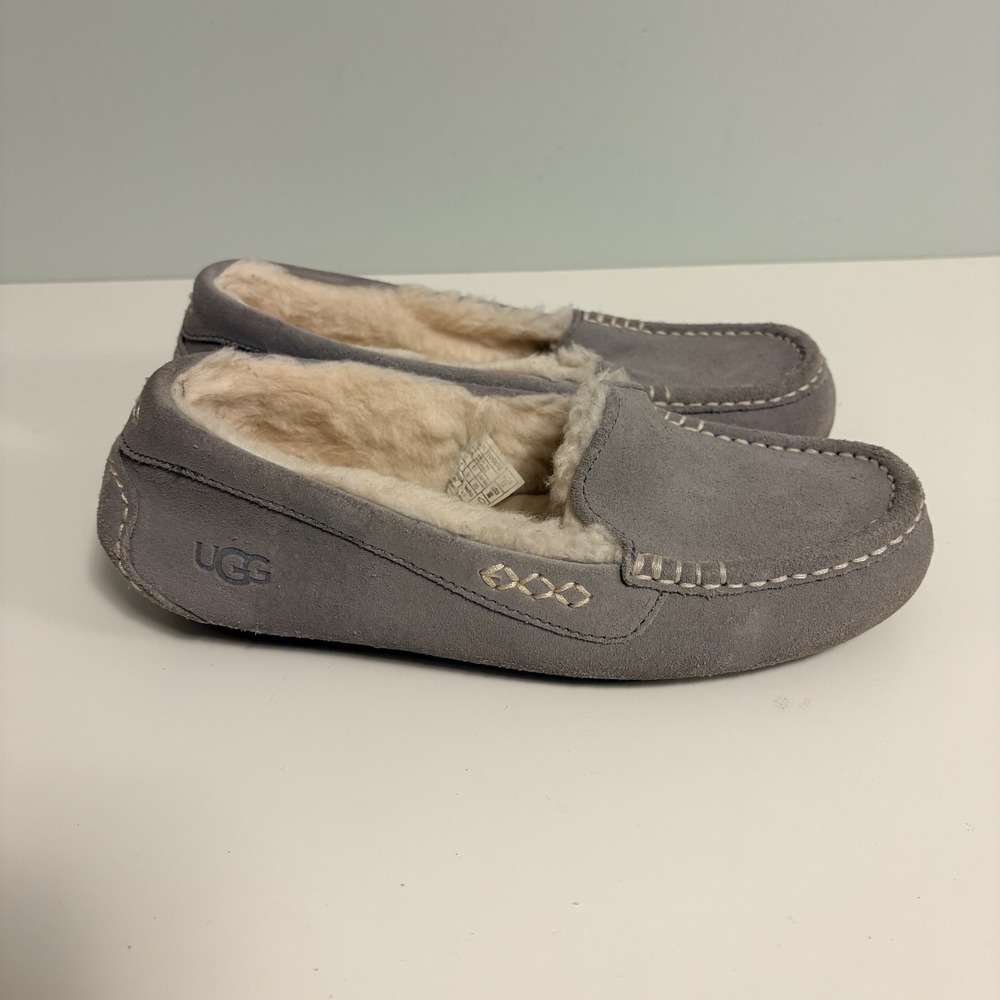 UGG Women's Gray Suede Ansley Shearling Moccasin Slippers Size 8